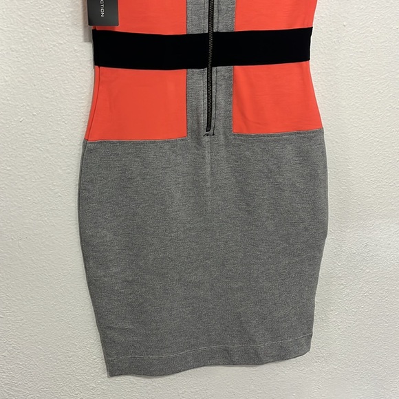 French Connection gray, black, and pink body con dress size 6 - Picture 7 of 11